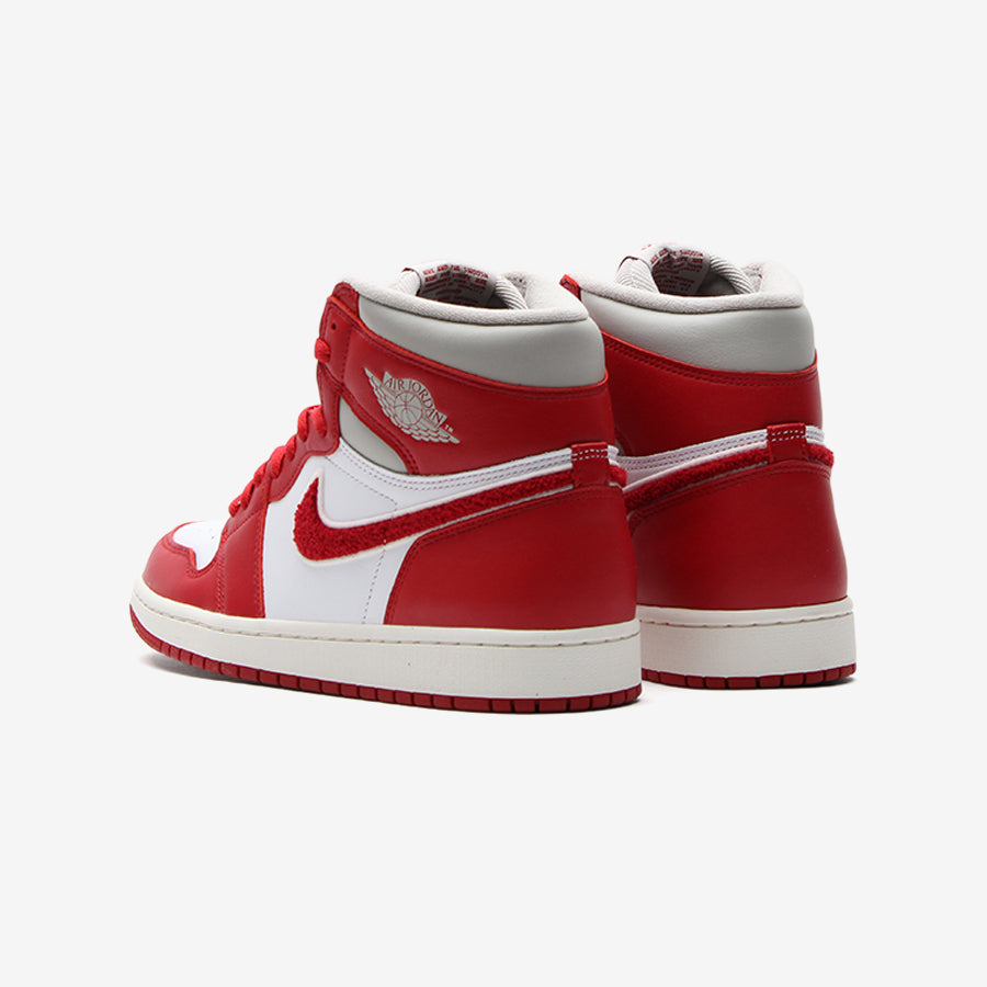 Nike Air Jordan 1 Retro High OG Varsity Red