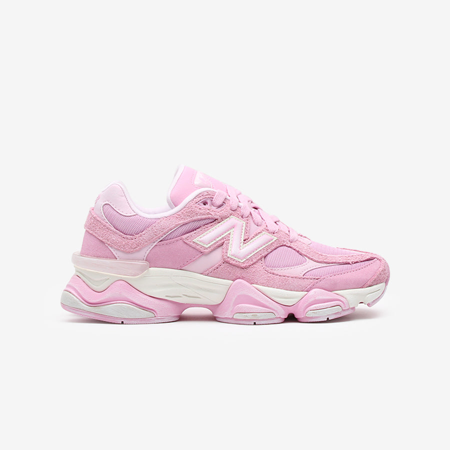 New Balance 9060 ASOS Exklusiv Rosa Overdye
