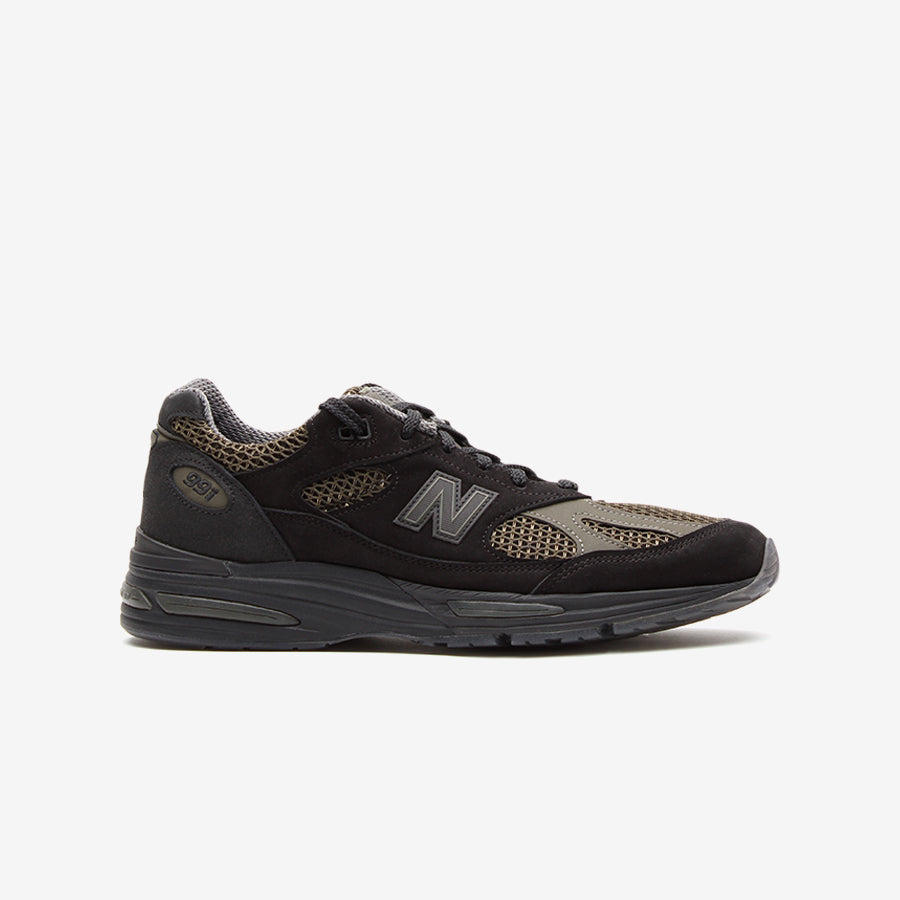 New Balance 991v2 MiUK Stone Island Black