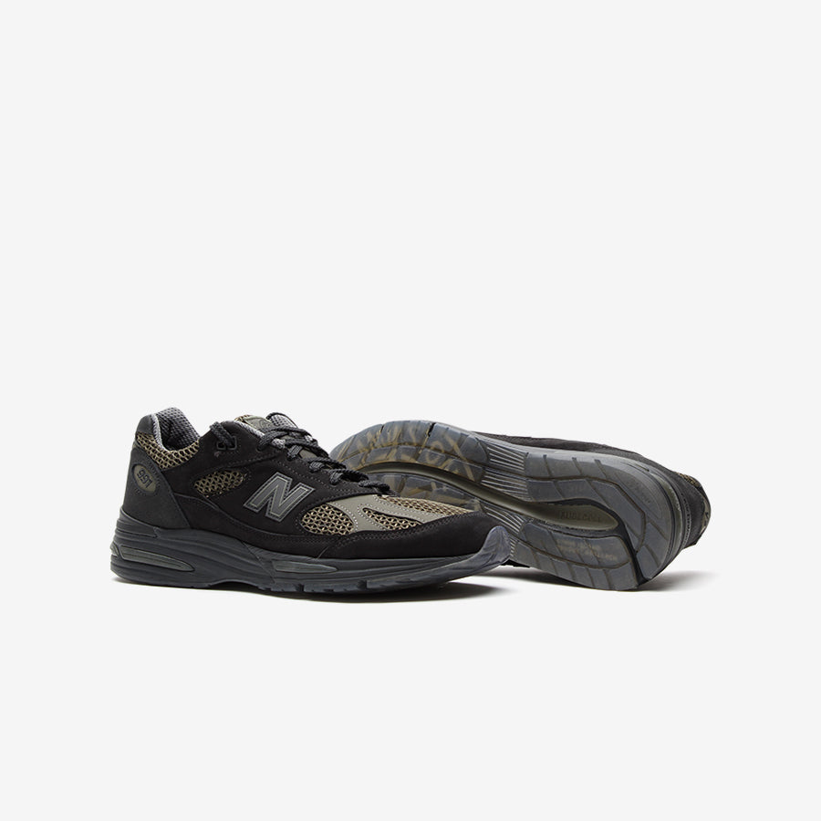 New Balance 991v2 MiUK Stone Island Black