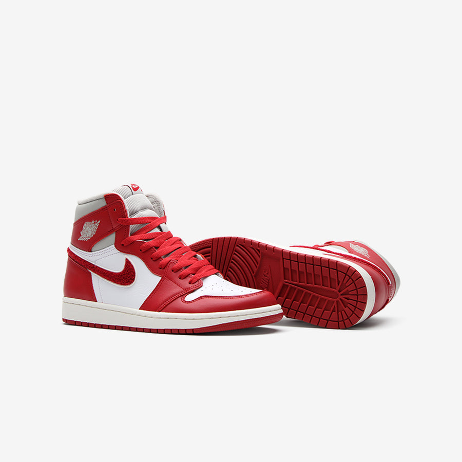 Nike Air Jordan 1 Retro High OG Varsity Red